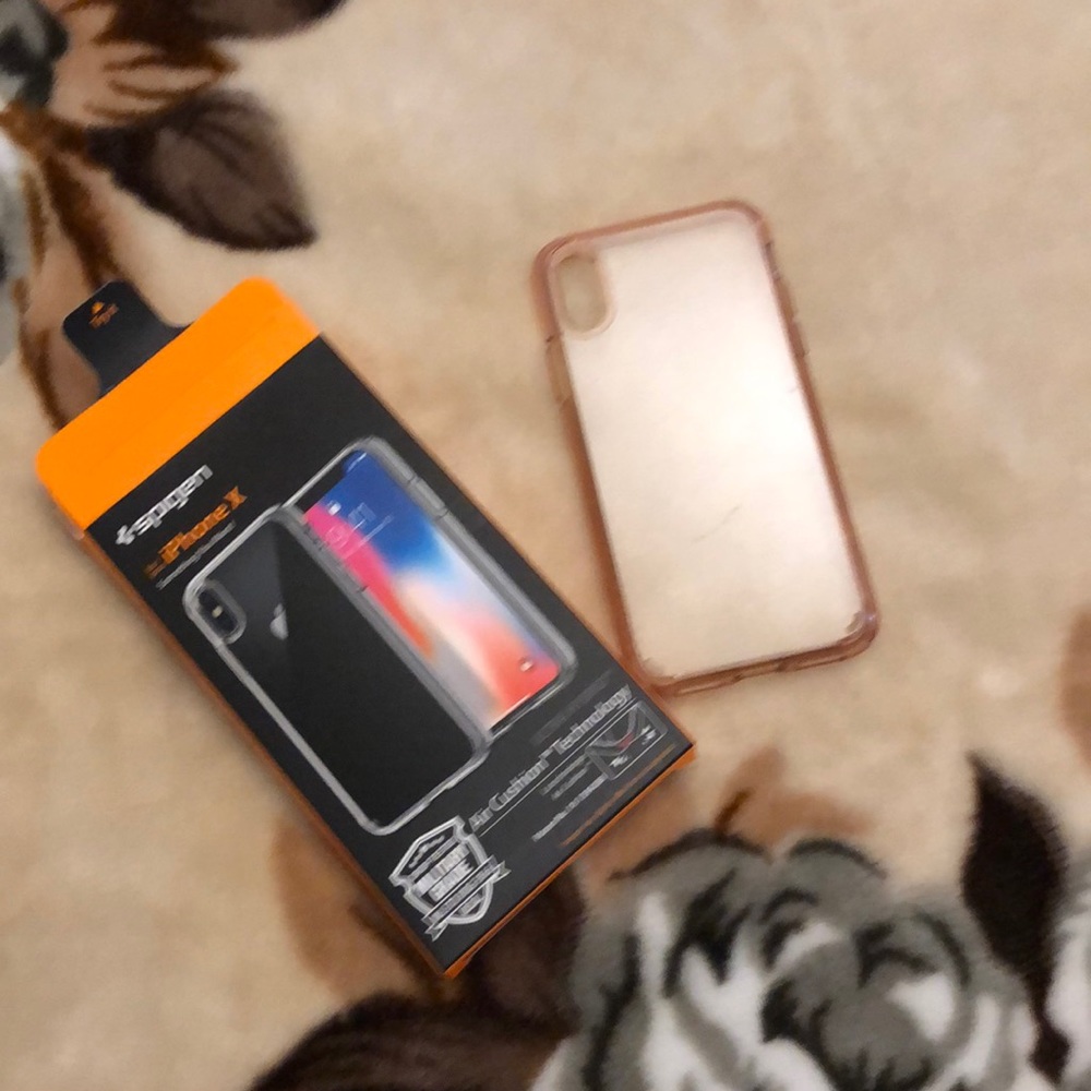 Iphone x clear case spigen